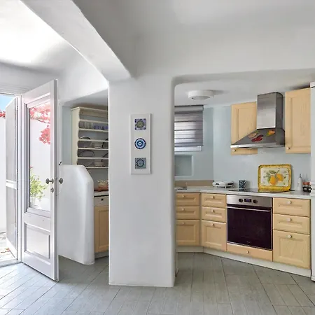 Yades House Paros Apartmán