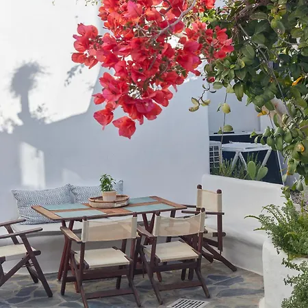 Yades House Paros Apartament *