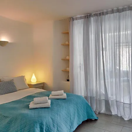 Yades House Paros * Nausa