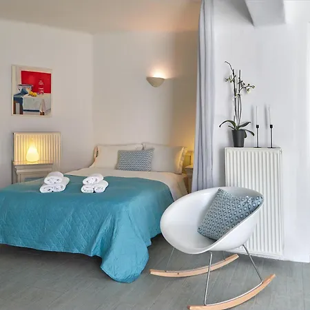 Yades House Paros Nausa